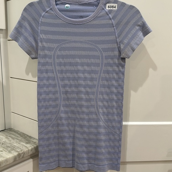 (6084) 🍋 LULULEMON RUN: Swiftly Tech Short Sleeve Crew Sz 6 **LOVED *STRIPE - Picture 6 of 9